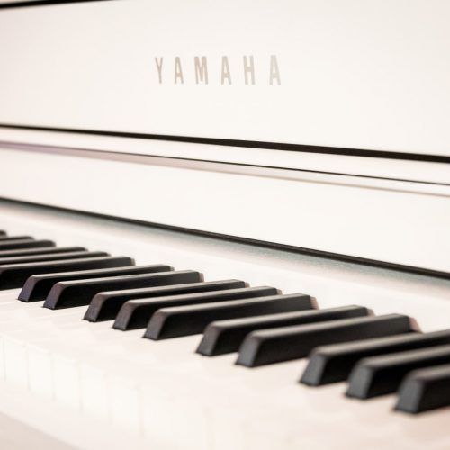 Yamaha CLP-635WH